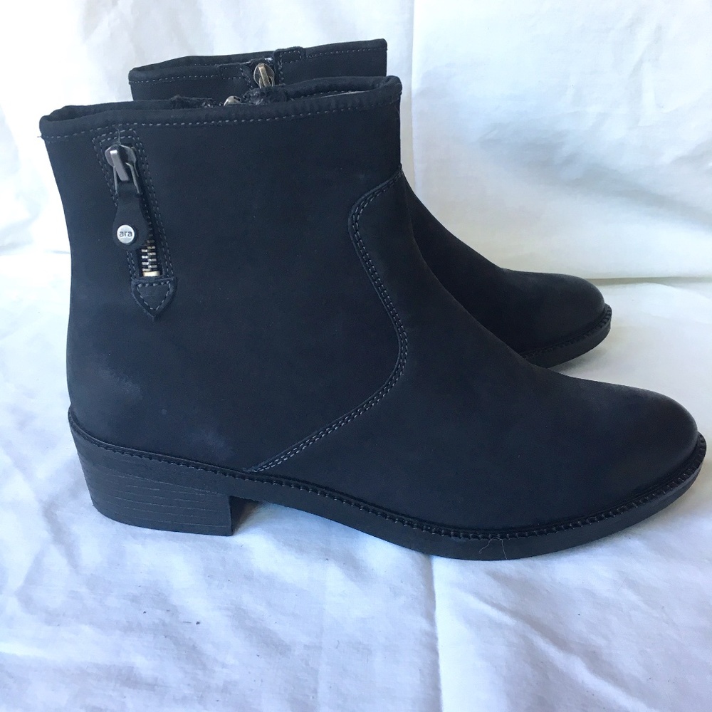 Ara Stratton ankle boot size 9